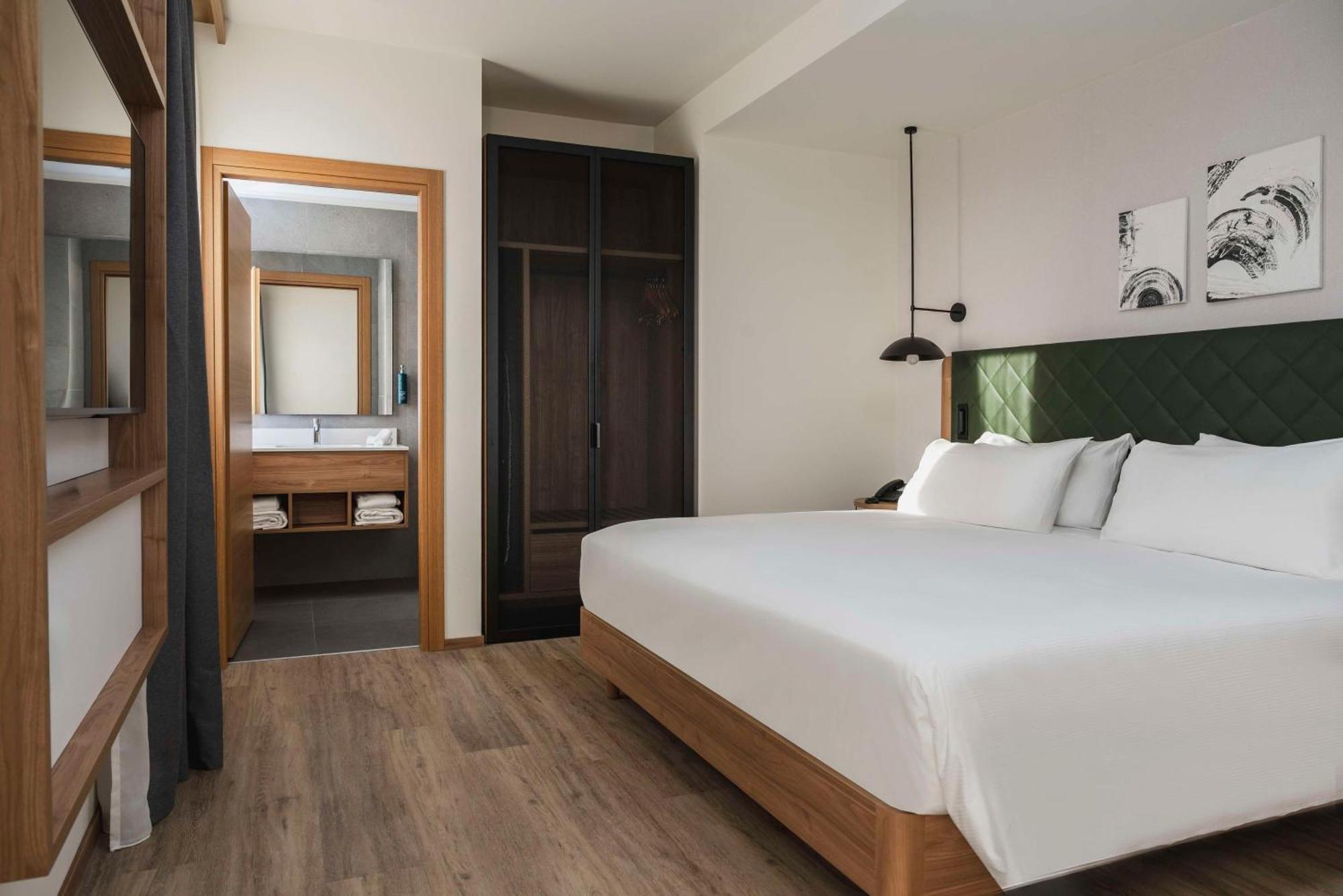 Hilton Garden Inn Padova City Centre Экстерьер фото