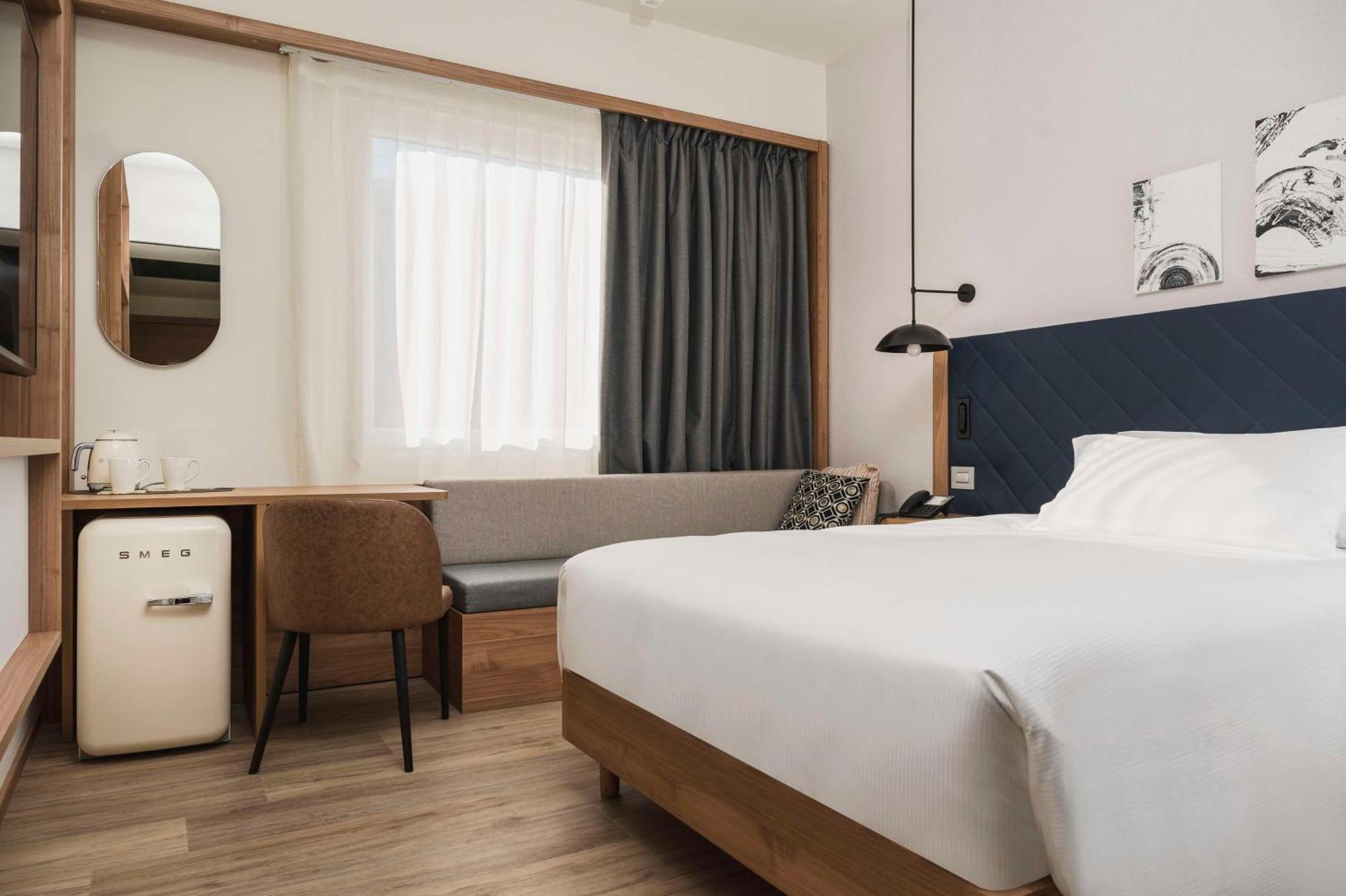 Hilton Garden Inn Padova City Centre Экстерьер фото