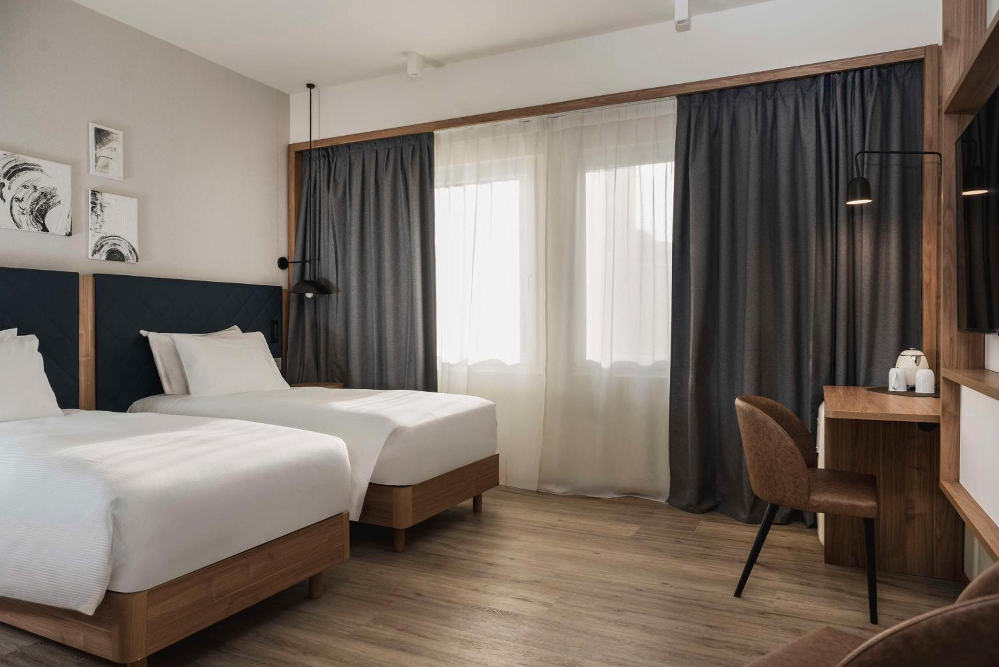 Hilton Garden Inn Padova City Centre Экстерьер фото
