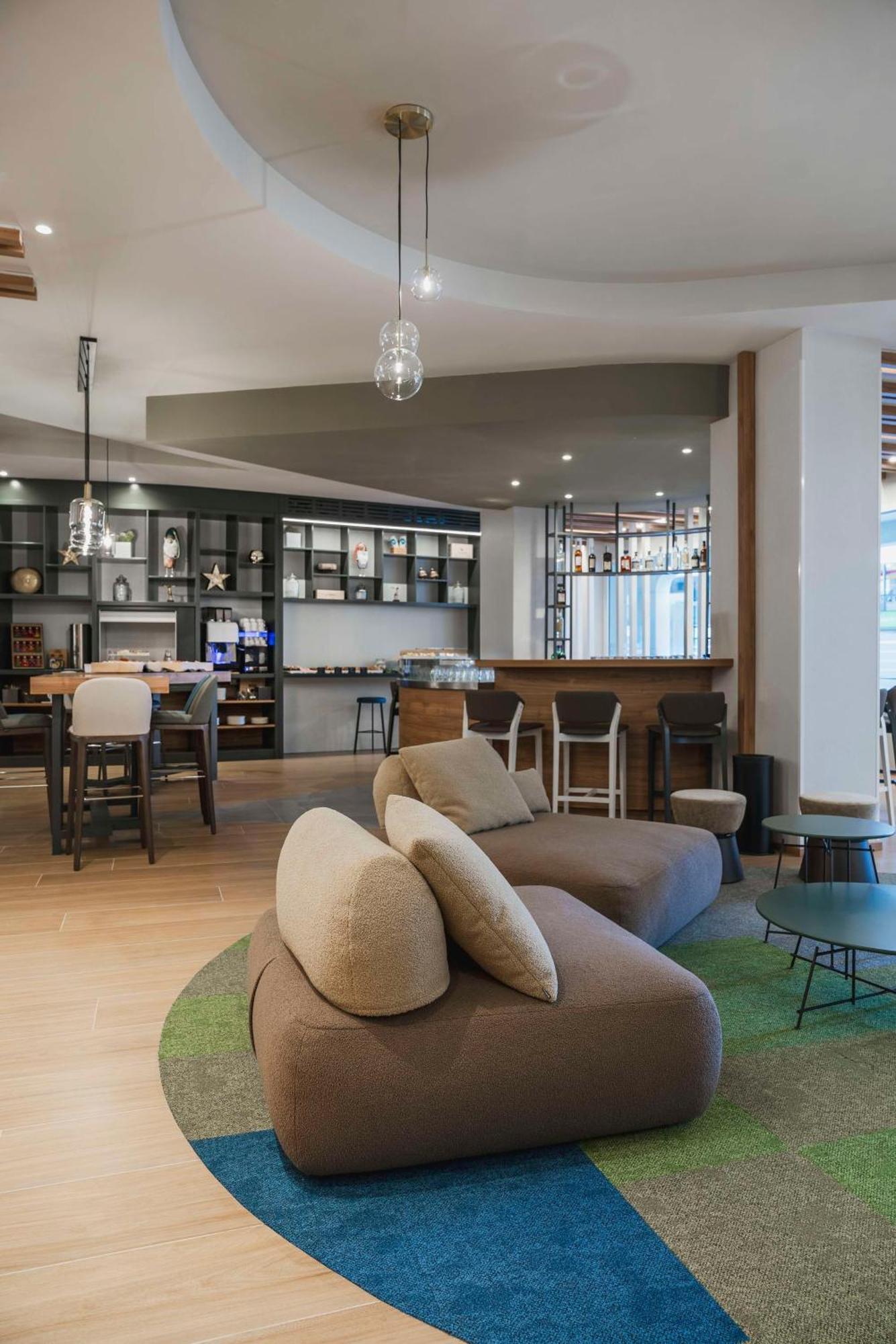 Hilton Garden Inn Padova City Centre Экстерьер фото