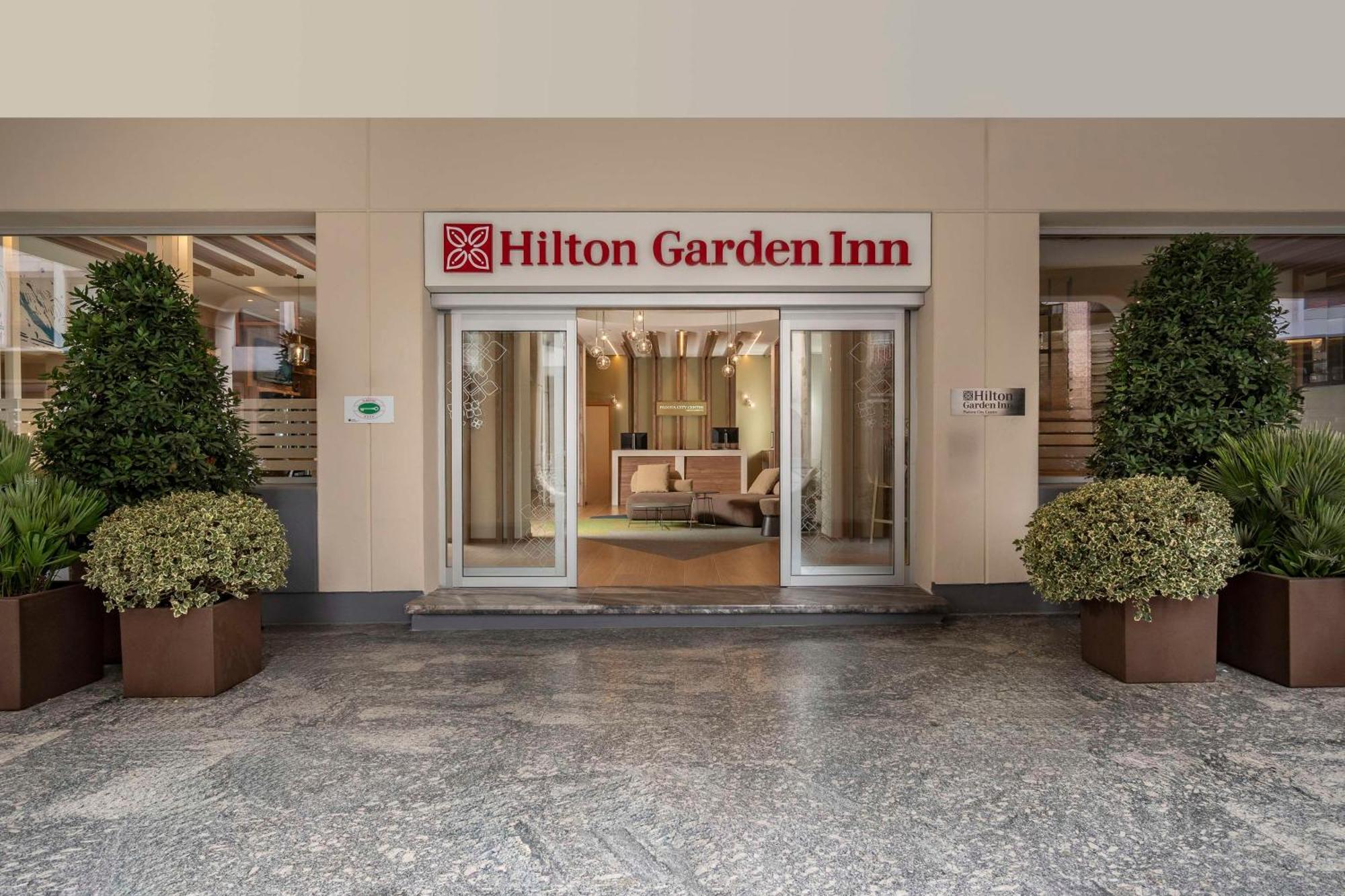 Hilton Garden Inn Padova City Centre Экстерьер фото